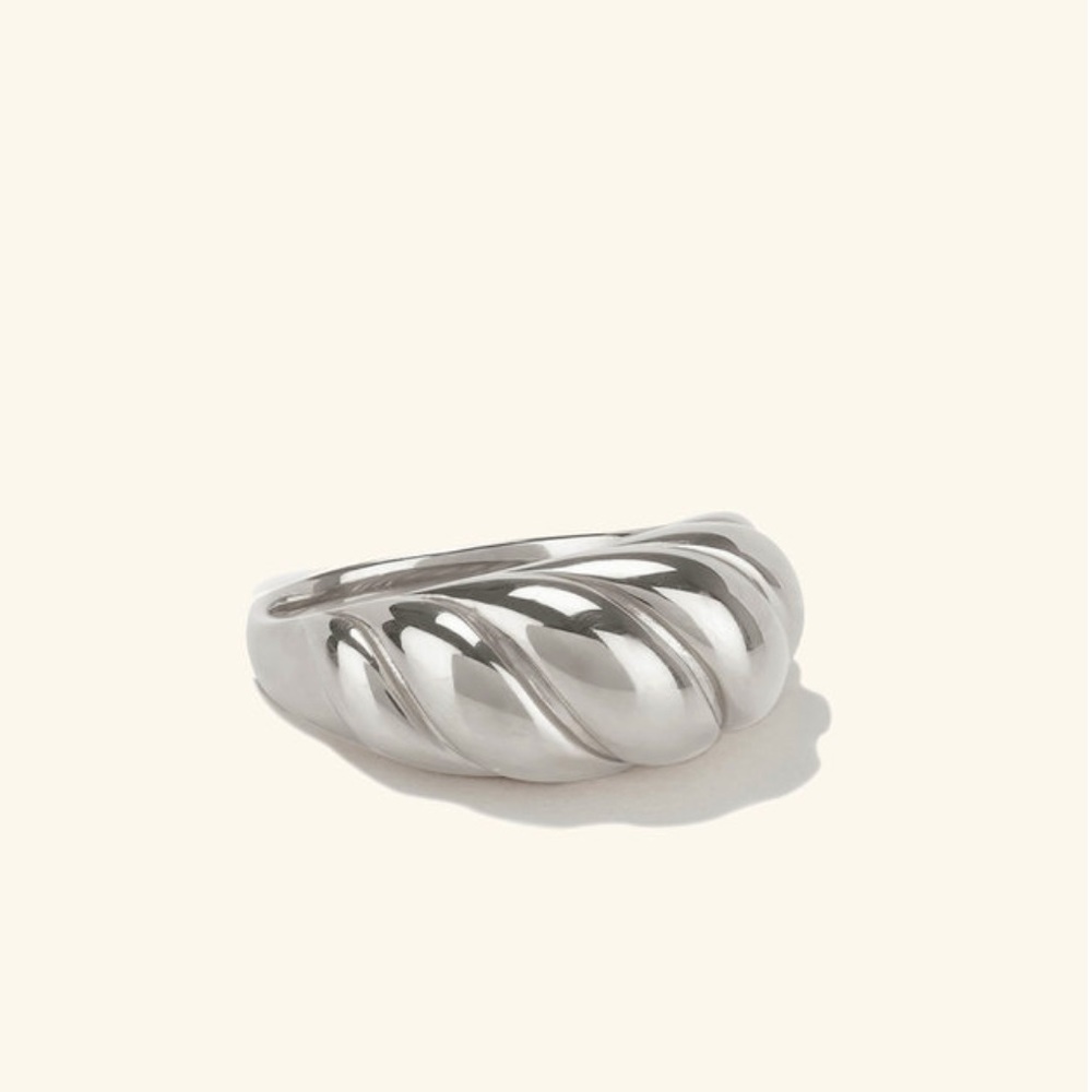 Mejuri Croissant Dôme Ring Sterling Silver